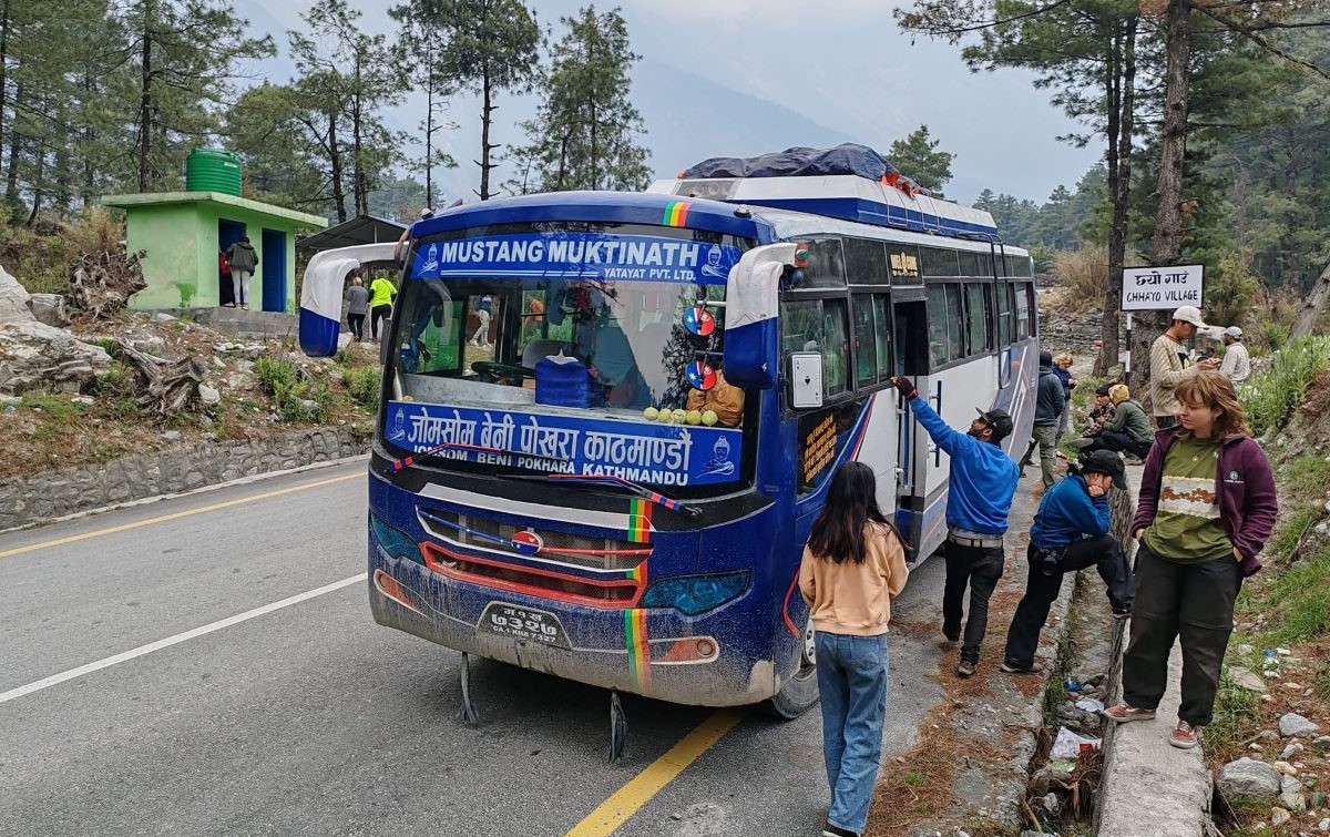 Local Bus Drive from Muktinath to Pokhara