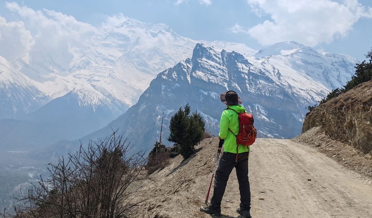 Leslie From Malaysia on the way to Annapurna Circuit Trek in Nepal