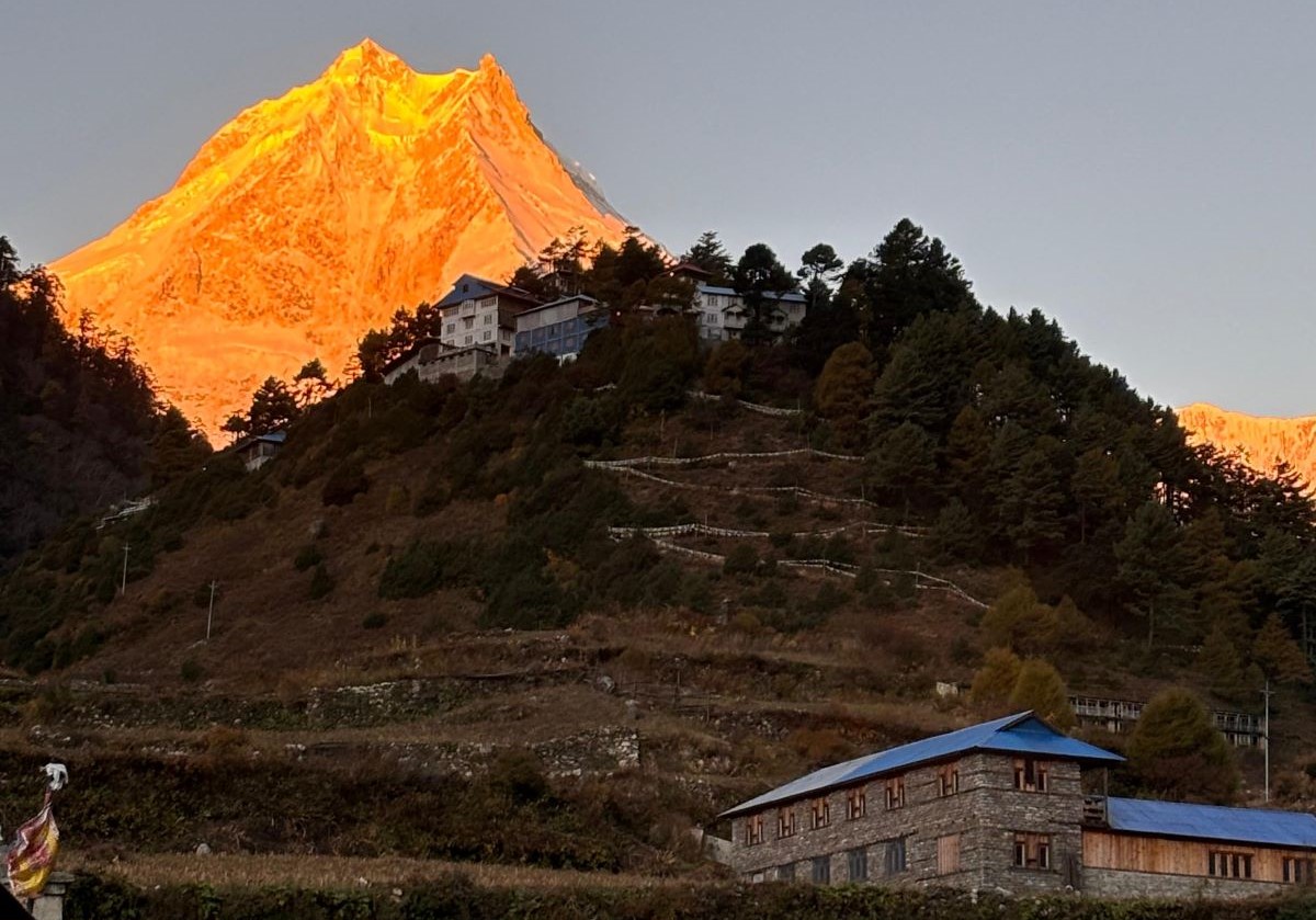 Stunning Mount Manaslu 8163m